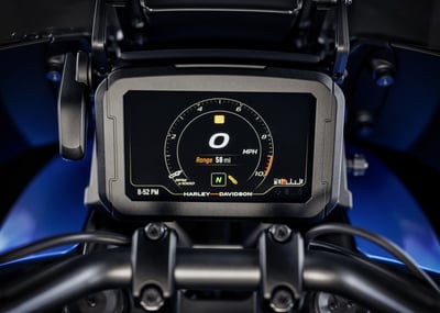 2025_pan-america-1250-special__0002_ra1250s_hd_studio_2024_screen