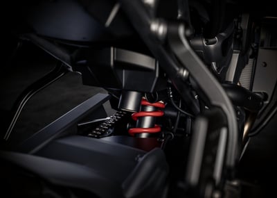 2025_pan-america-1250-special__0004_ra1250s_hd_studio_2024_rear-shock