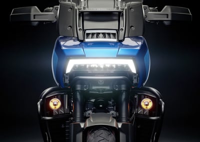 2025_pan-america-1250-special__0005_ra1250s_hd_studio_2024_headlights