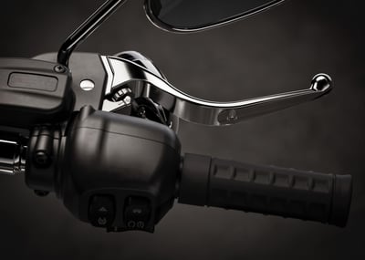 2025_fat-boy-gray-ghost_flstfi_hd_studio_2024_controls