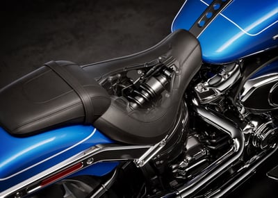 2025_fat-boy__0003_flfb_hd_studio_2024_suspension