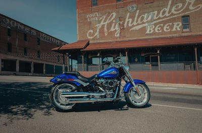 2025_fat-boy_my25-flfb-beauty-0055-bwjc-2