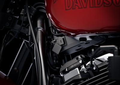 2025_low-rider-s__0000_fxlrs_hd_studio_2024_usb