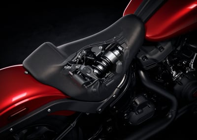 2025_low-rider-s__0010_fxlrs_hd_studio_2024_mono-shock