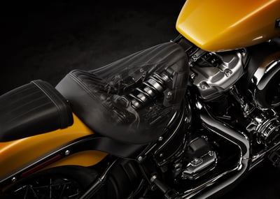 2025_street-bob__0004_fxbb_hd_studio_2024_suspension