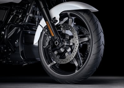 2025_street-glide_0007_flhx_hd_wheels