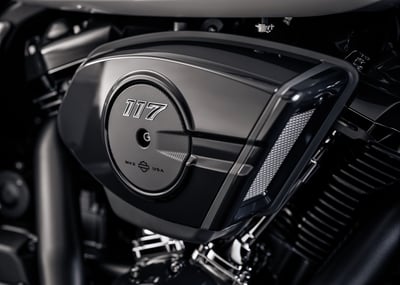 2025_street-glide_0009_flhx_hd_studio_2024_lensing_intake