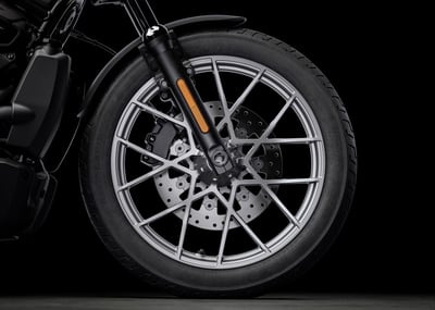2025_nightster-special__0006_rh975s_hd_studio_2024_wheels