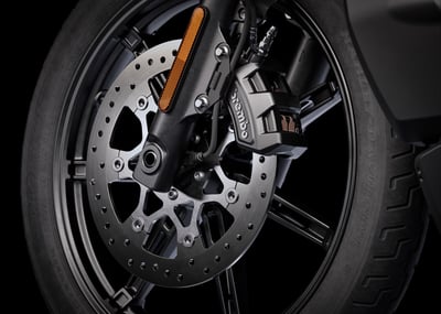 2025_nightster__0010_rh975_hd_studio_2024_brakes