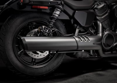 2025_nightster__0013_rh975_hd_studio_2024_exhaust