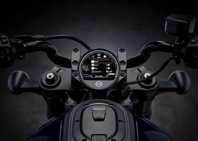 2025_sportster-s__0015_sportsters_screen_tft-1