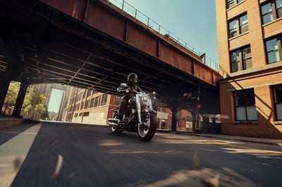 2026_fat-boy-2026_250902-26_flfb_fatboy_ridingjc