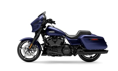 2026_street-glide-2026_26_flhx_m70b_left