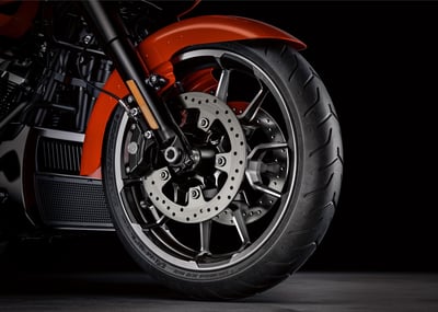 2026_road-glide-3-2026_26-fltrt-castaluminumwheels