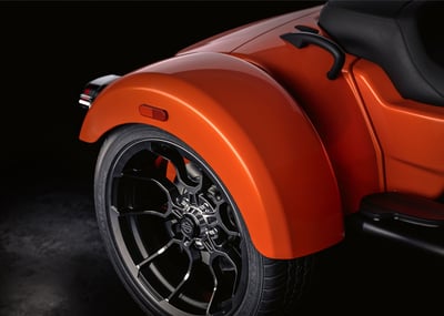 2026_road-glide-3-2026_26-fltrt-rearfenderdesign