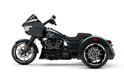 2026_road-glide-3-2026_26_fltrt_m46b_left