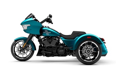 2026_road-glide-3-2026_26_fltrt_m74b_left