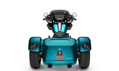 2026_road-glide-3-2026_26_fltrt_m74b_rear