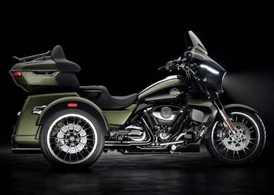 2026_street-glide-3-limited-2026_26-flhlt-premium-paint