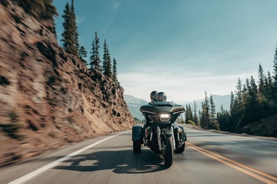 2026_street-glide-3-limited-2026_26-flhlt-riding-0482-abjc-st