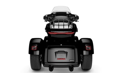 2026_street-glide-3-limited-2026_26_flhlt_m04b_rear