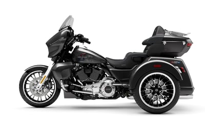 2026_street-glide-3-limited-2026_26_flhlt_m80_left